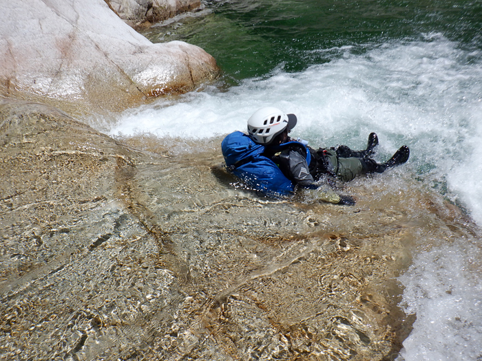 写真をクリックで拡大します